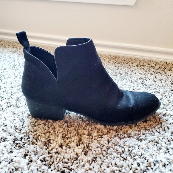 American Eagle Black Suede Size 8 Chelsea Boots - Picture 4 of 9